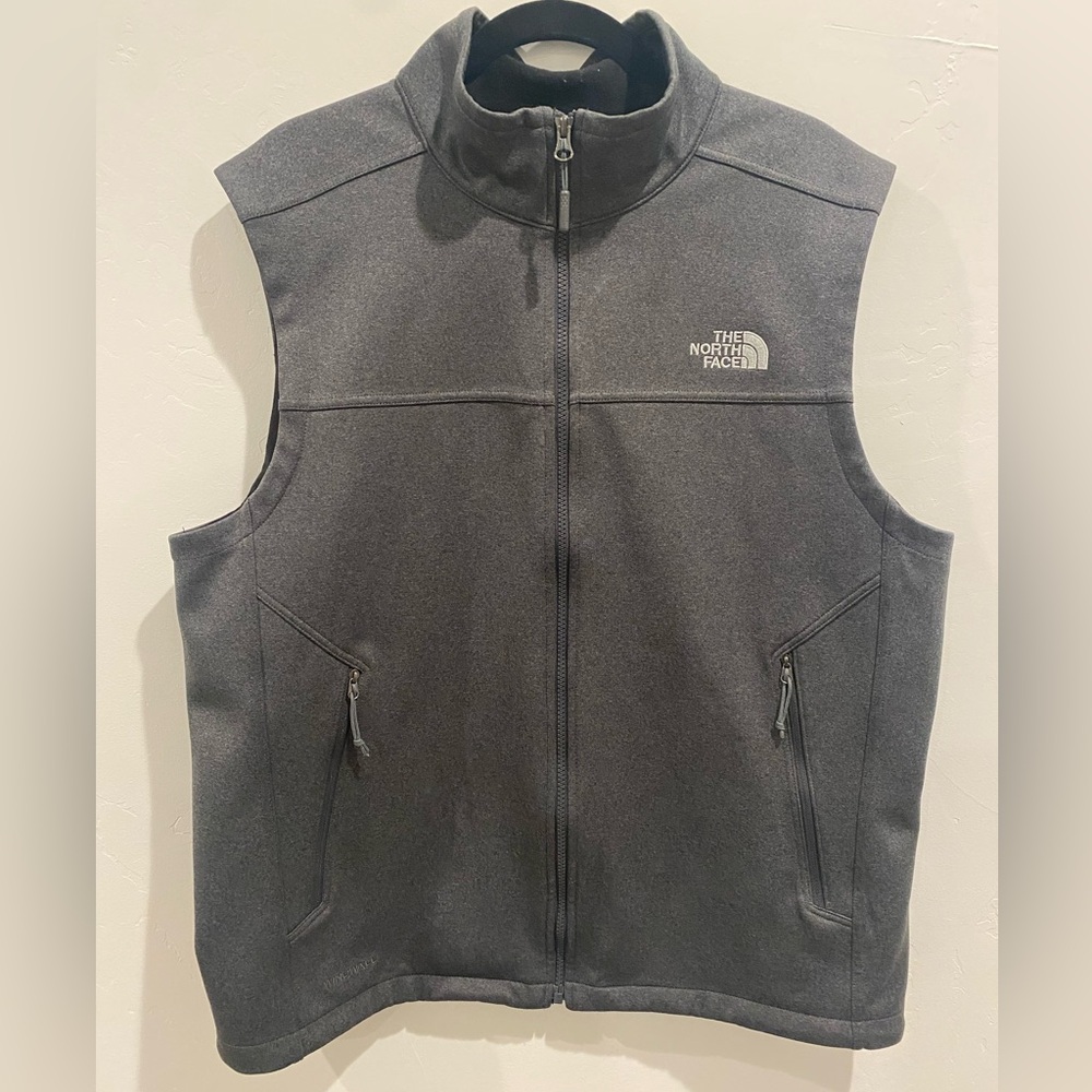 The North Face Men's Gray Fleece Vest